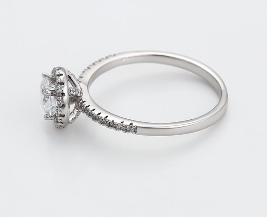Anillo chapado en platino