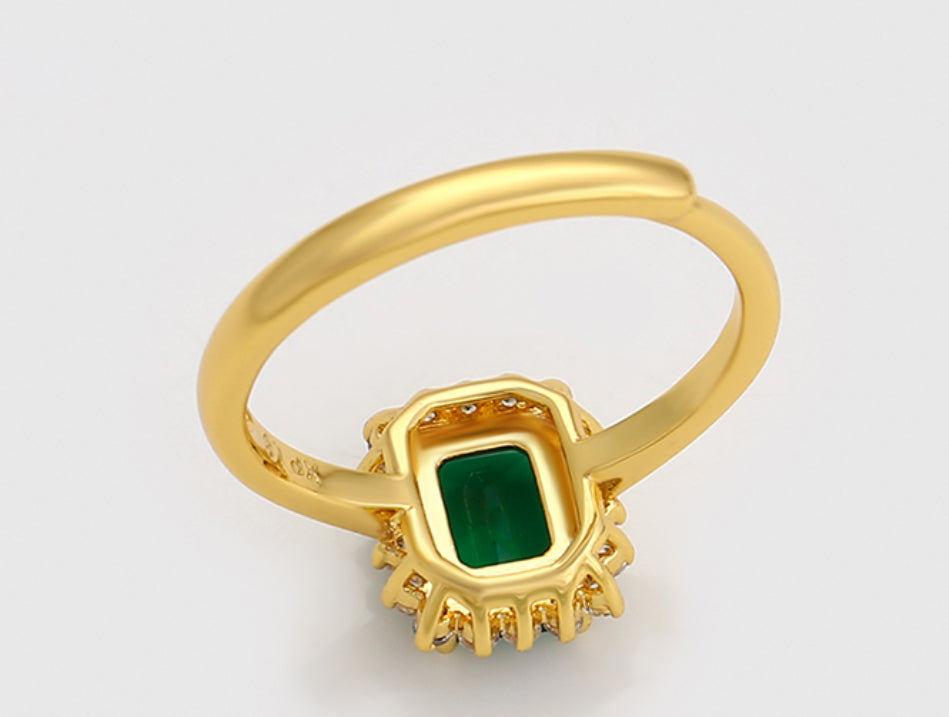 Anillo Esmeralda en oro de 24 quilates
