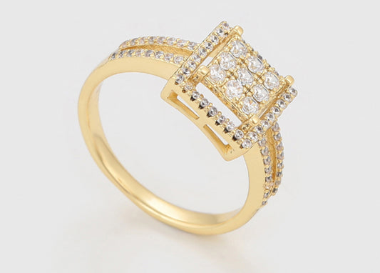 Anillo de diamantes bañado en oro de 14 quilates