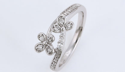 Anillo de flores chapiado en platino