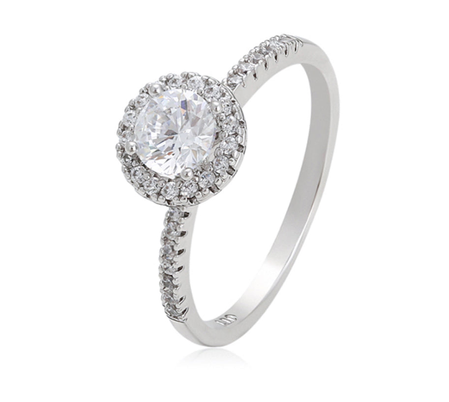 Anillo chapado en platino